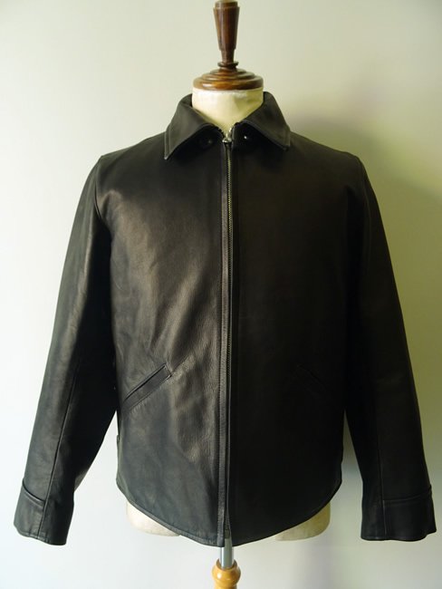 【サンプル品】AVONTADE ノーカラー カウレザージャケット M サンプル品】AVONTADE ノーカラー カウレザージャケット Mの通販はau