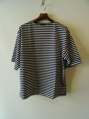 CLOVERU（クローバル）　BORDER BASQUE TEE