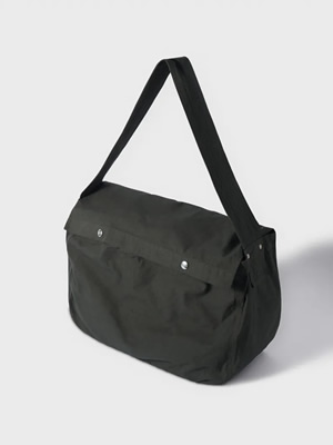 PHIGVEL（フィグベル）　NEWSPAPER BAG (LARGE)